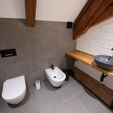 11 - Venkovsky Dum * Blatiny