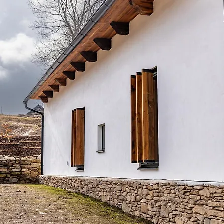 11 - Venkovsky Dum *